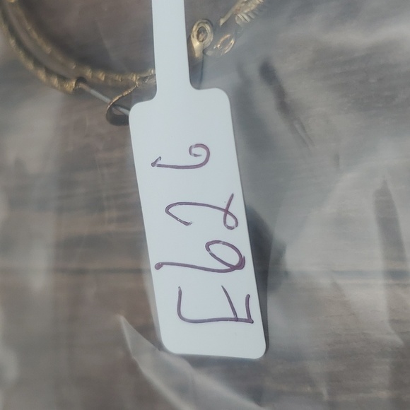 Celtic twist hoop earrings E626 - Picture 3 of 3